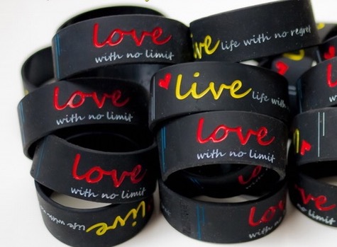 Free Live. Love. Wristband