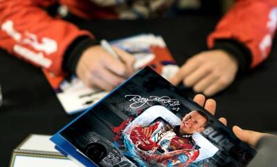 Free Ray Black Jr. Signed Hero Card